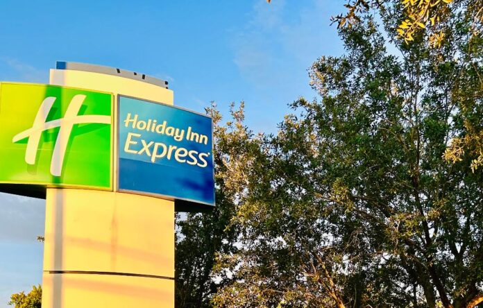 Boca Raton Holiday In Express sign